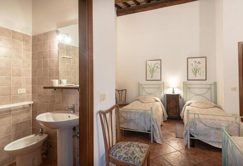 اتاق استاندارد چهار تخته, Agriturismo Sasso Rosso