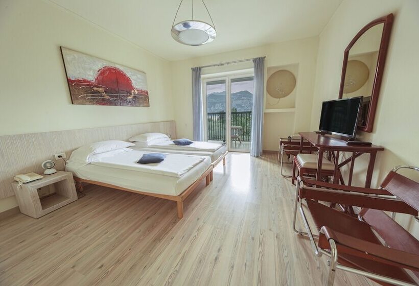 اتاق استاندارد سه نفره, Club Hotel Olivi   Tennis Center