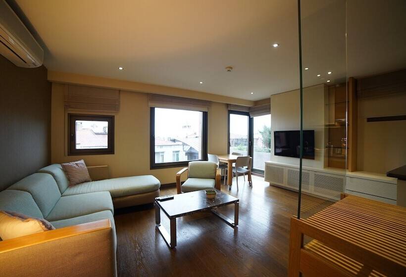 آپارتمان 1 خوابه, Deris Bosphorus Lodge