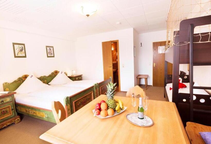 패밀리 룸, Bodensee Hotel Storchen