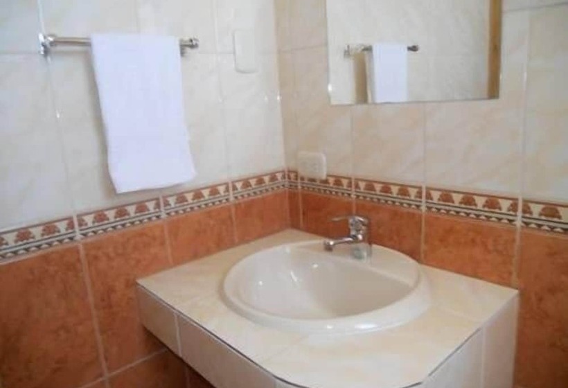 Номер Стандарт Трехместный, Kuntur Inn