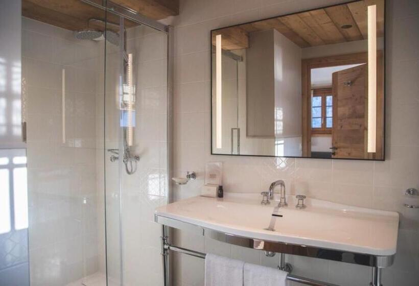 اتاق استاندارد, La Ferme