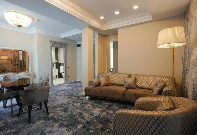 سوییت لوکس, W Regal Boutique Hotel&spa