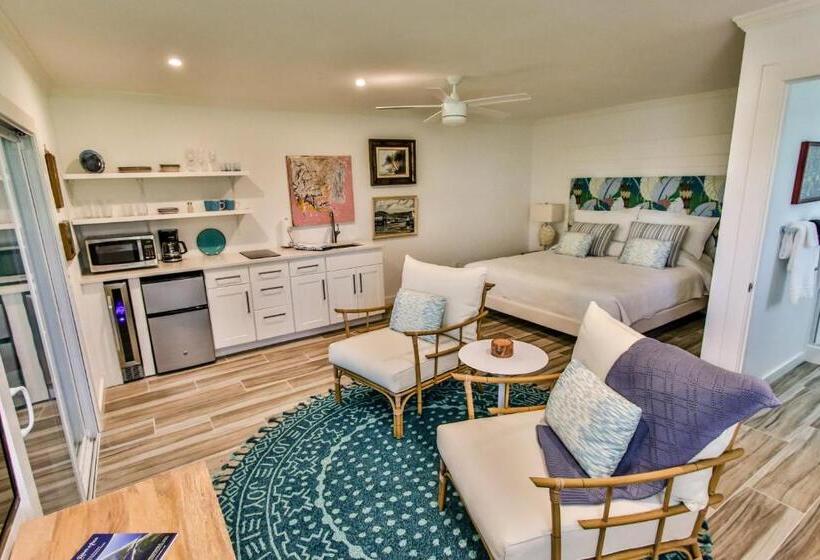 Студия Deluxe, Island View Cottages Sebastian