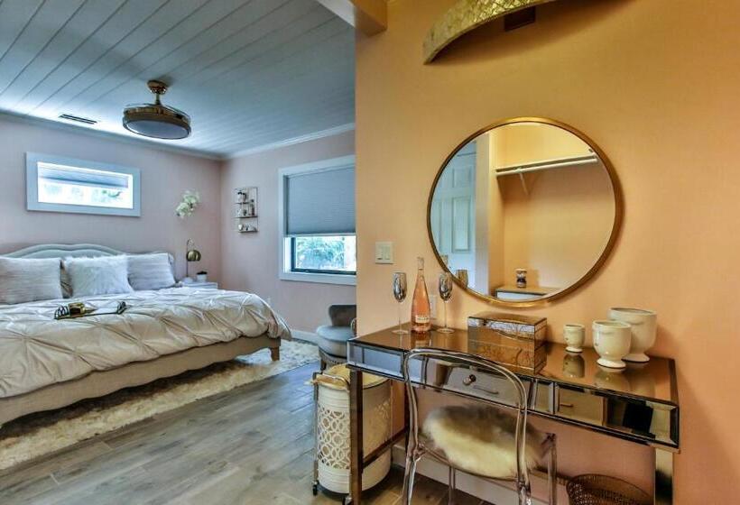 Апартаменты 2 Спальни, Island View Cottages Sebastian