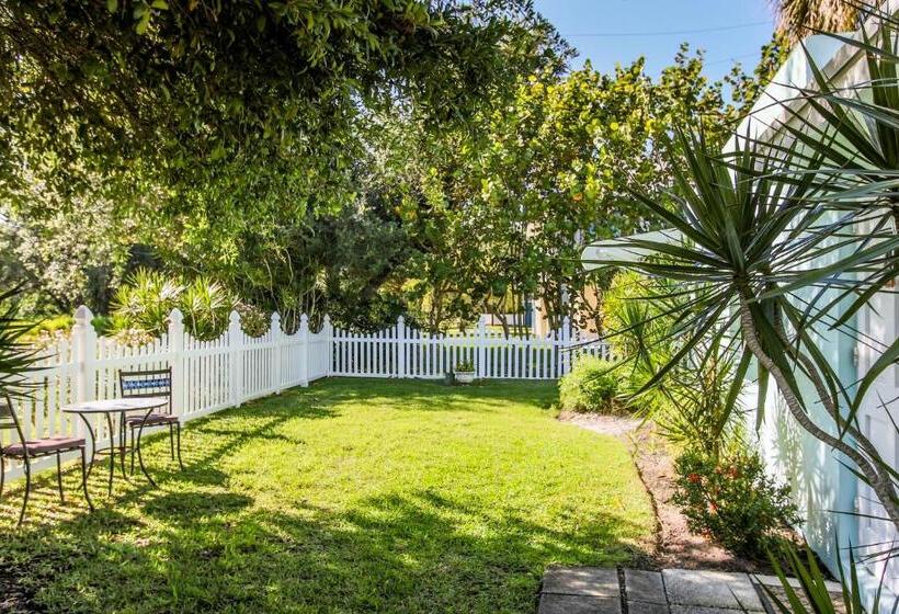 Семейный Номер, Island View Cottages Sebastian