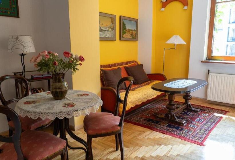 Апартаменты 1 Спальня, Kolory Guest House