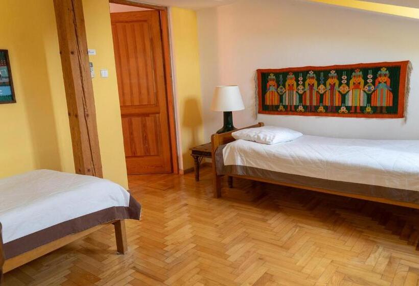 Апартаменты 2 Спальни, Kolory Guest House