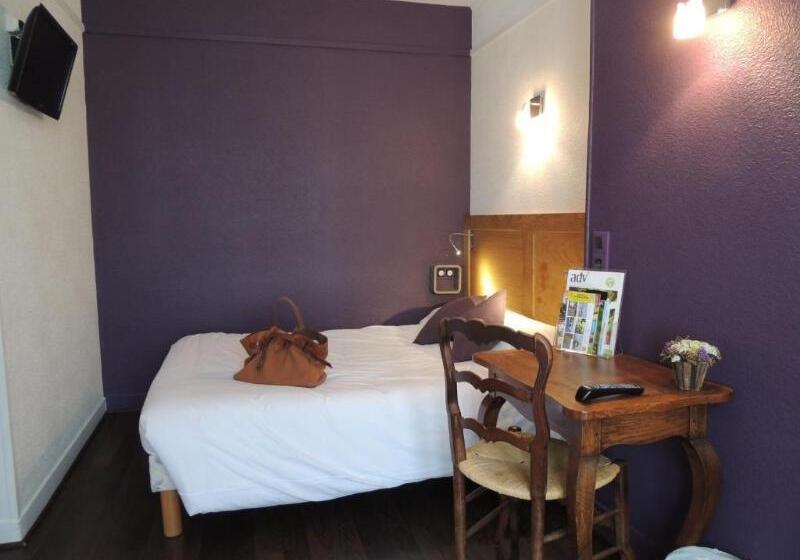 Номер Стандарт, Logis  Hôtel & Restaurant Le Montligeon