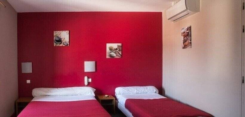 Номер Стандарт, Logis Hotel Le Clos Des Oliviers