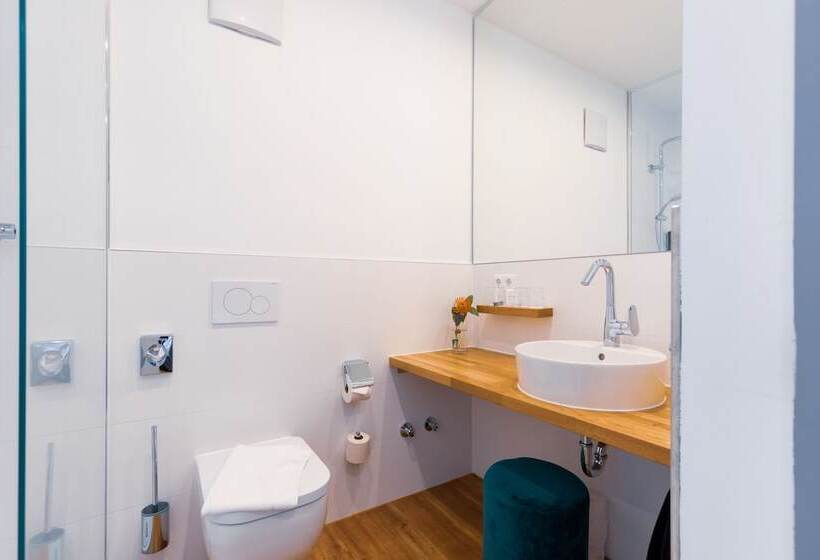 Номер Стандарт Трехместный, Mk Hotel München Max Weber Platz