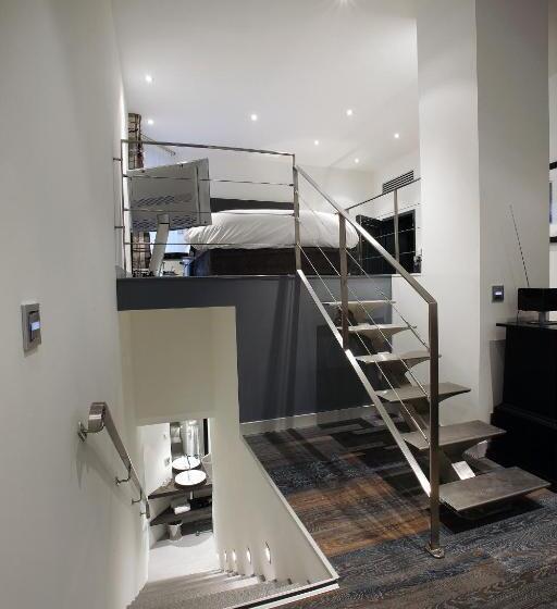 Номер Стандарт, Petit Hôtel Confidentiel