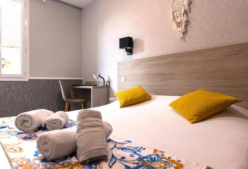 Номер Стандарт, Logis Hôtel Pontet Hostellerie Maleville