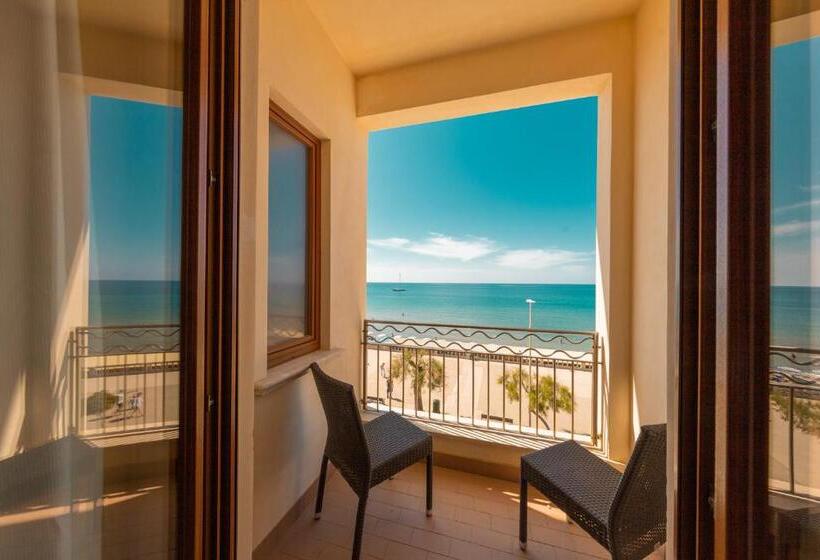 Triple Room Sea View, Riva Del Sole
