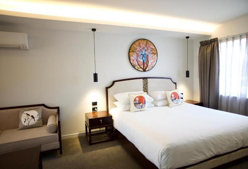 استودیوی لوکس, Regal Palms Resort