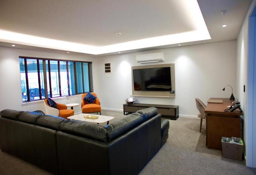 آپارتمان دلوکس 3 خوابه, Regal Palms Resort
