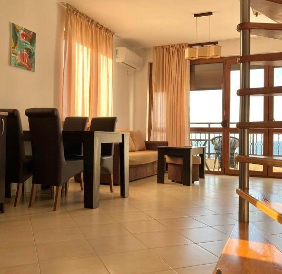 Apartamento Dúplex 1 Dormitório, Apolon Complex