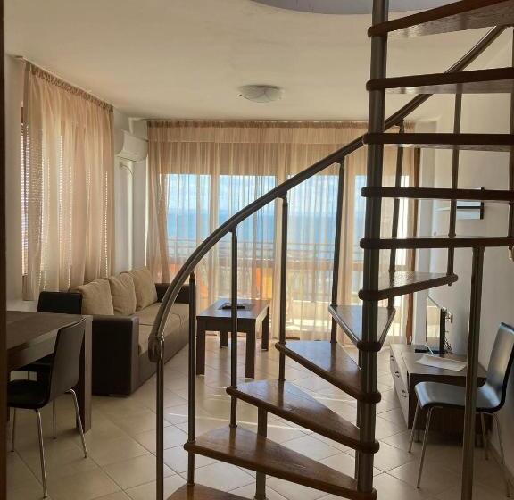 Apartamento Dúplex 1 Dormitório, Apolon Complex