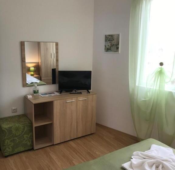 آپارتمان 1 خوابه با چشم‌انداز دریا, Villa Maria 2