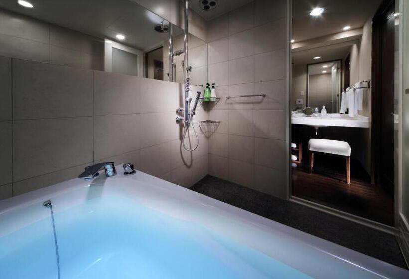 Chambre Deluxe, Metropolitan Sendai