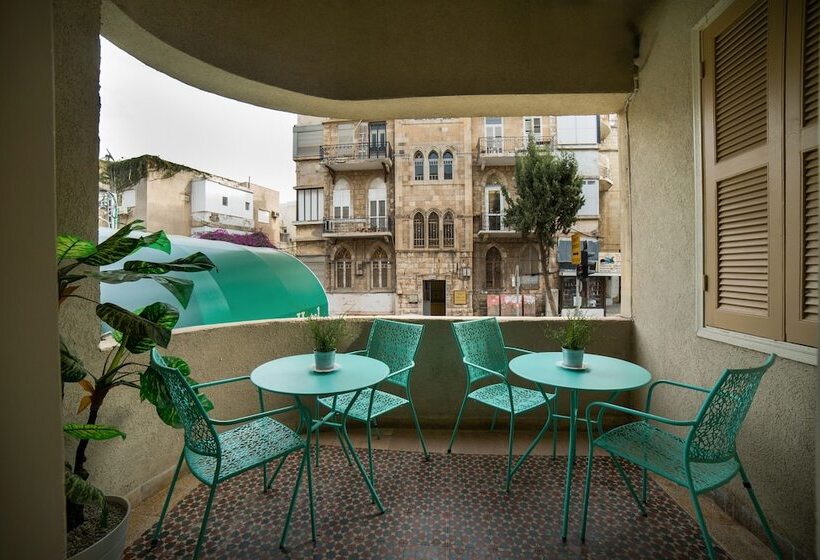 Habitación Estándar, Eden