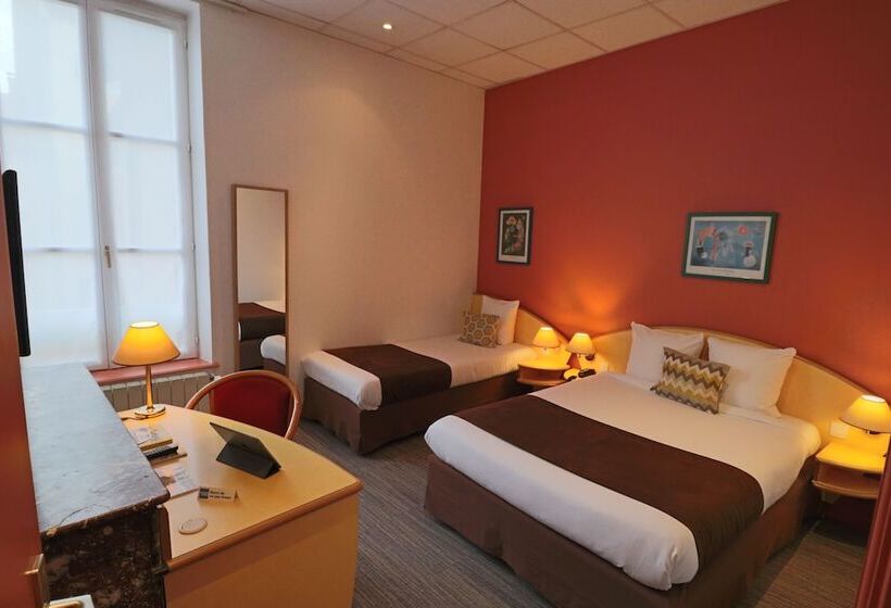 اتاق استاندارد سه نفره, Logis Hôtel Des Oliviers