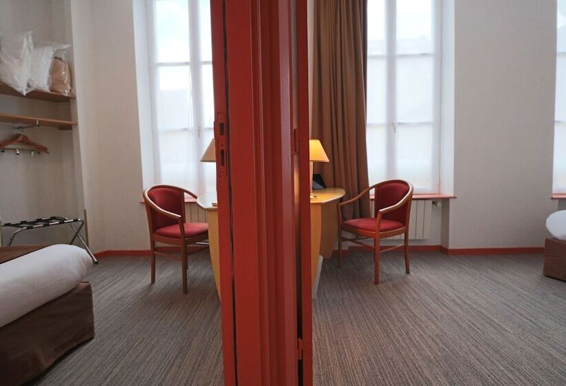 اتاق خانوادگی, Logis Hôtel Des Oliviers