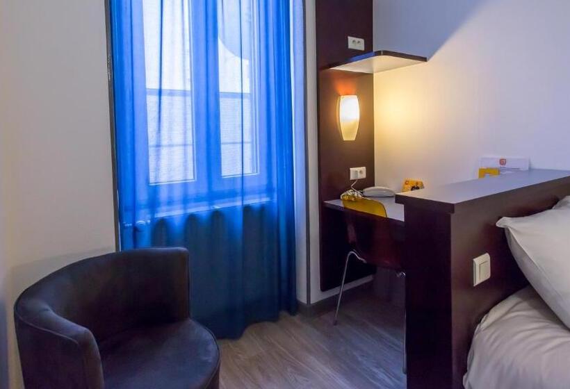 Номер Стандарт Индивидуальный, The Originals Access, Hôtel Bourges Gare