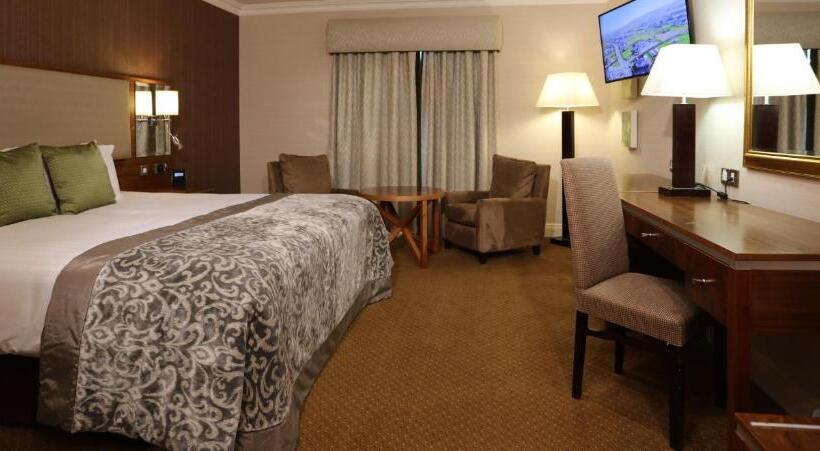 اتاق اجرایی با تخت بزرگ, Vaughan Lodge