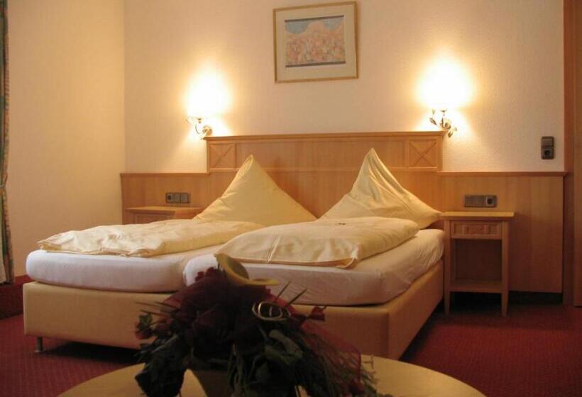 Номер Стандарт, Land Gut Hotel Landgasthof Zur Rose