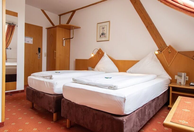 Номер Стандарт, Land Gut Hotel Landgasthof Zur Rose