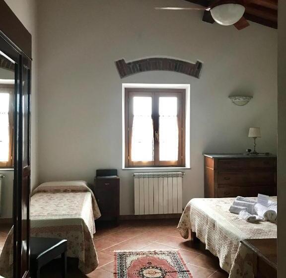Номер Стандарт Трехместный, Agriturismo Villani Poderi Nesti & Cupoli