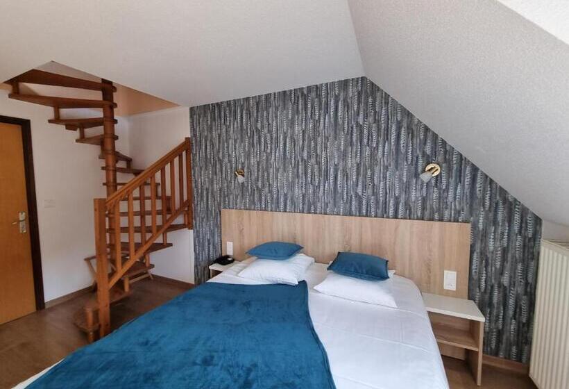 Семейный Номер, Logis Hôtel Restaurant De La Poste Et Spa De Montagne