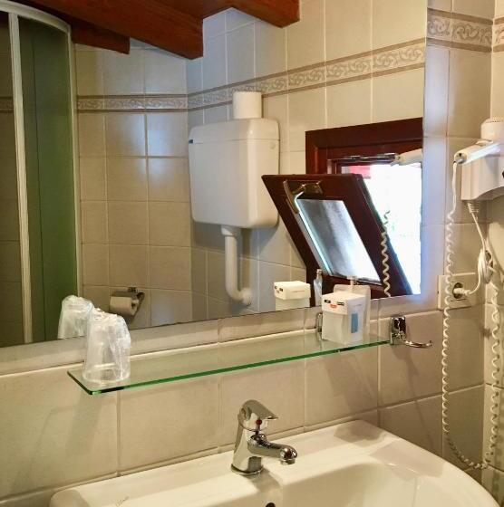 اتاق استاندارد یک نفره, Villa Belvedere