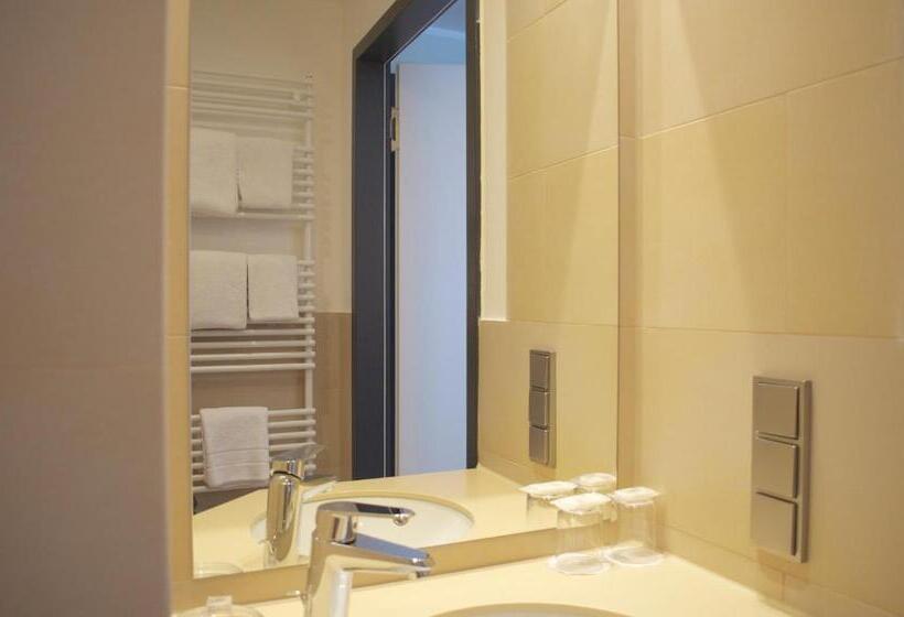 اتاق استاندارد یک نفره, Augusten Hotel München