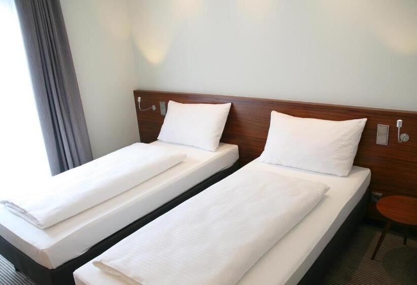 اتاق خانوادگی, Augusten Hotel München