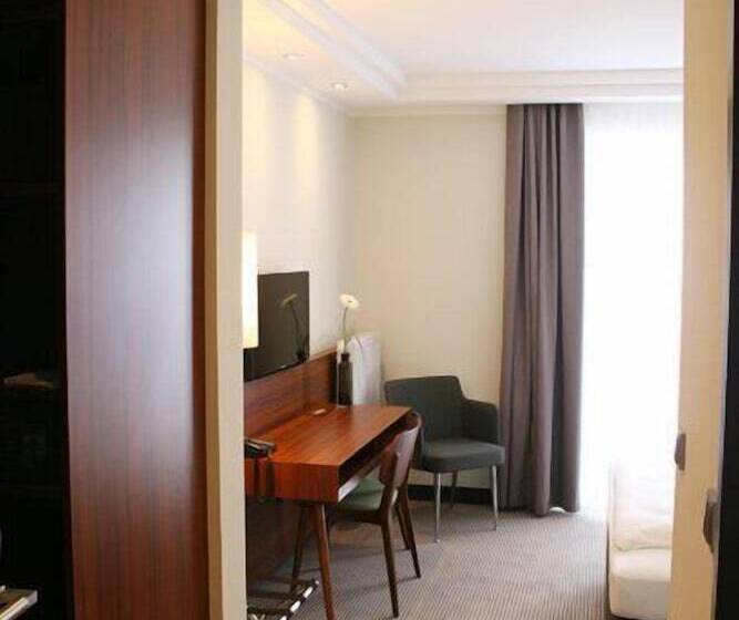 اتاق استاندارد یک نفره, Augusten Hotel München