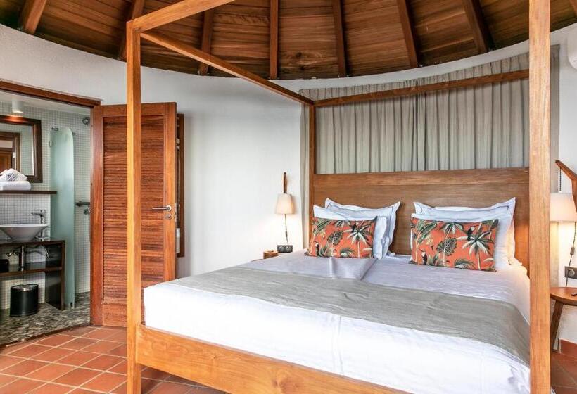بانگلوی استاندارد, Langley Resort Fort Royal