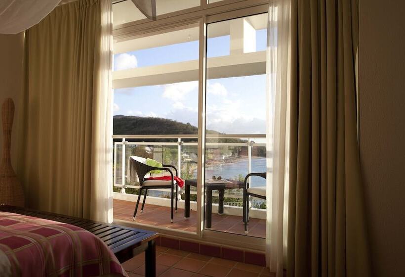 اتاق استاندارد با بالکن و چشم‌انداز دریا, Langley Resort Fort Royal