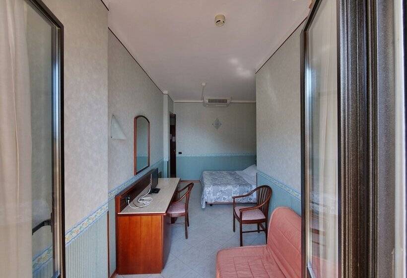 Студия Стандарт, Residence Mondial