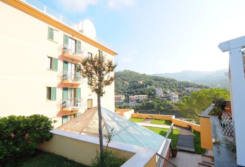 Студия Стандарт, Residence Mondial