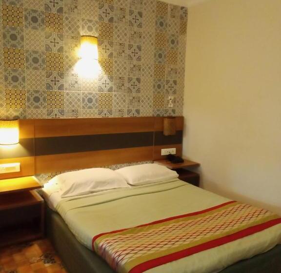 اتاق استاندارد, Sea Breeze Inn, Calangute Goa