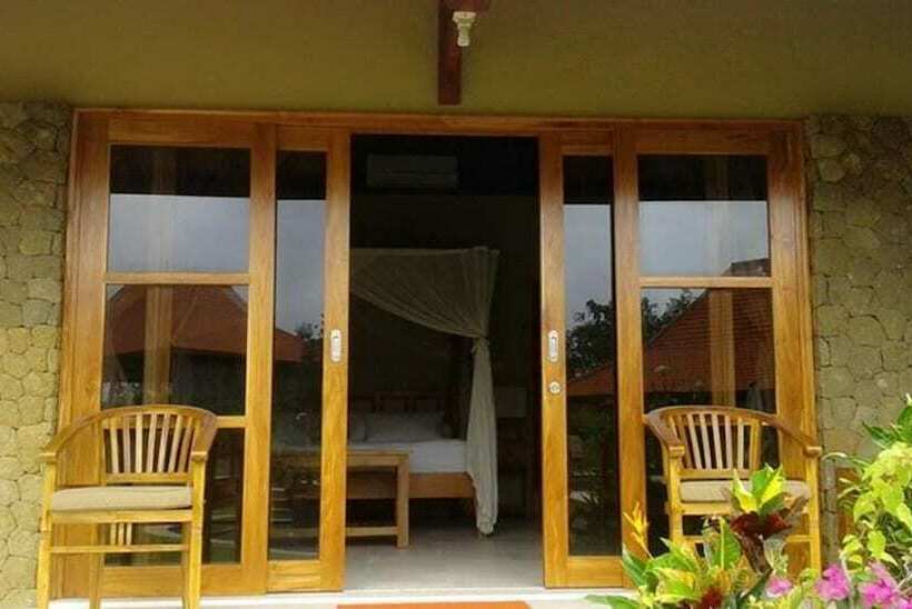 Бунгало Deluxe, Three Monkeys Villas