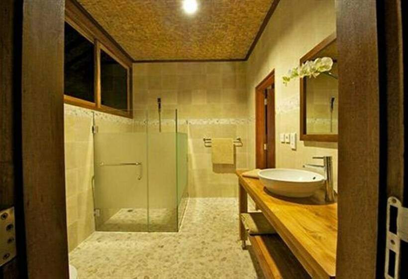 Бунгало Deluxe, Three Monkeys Villas