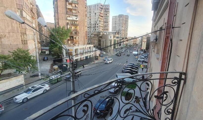 اتاق لوکس, Guest House Yerevan