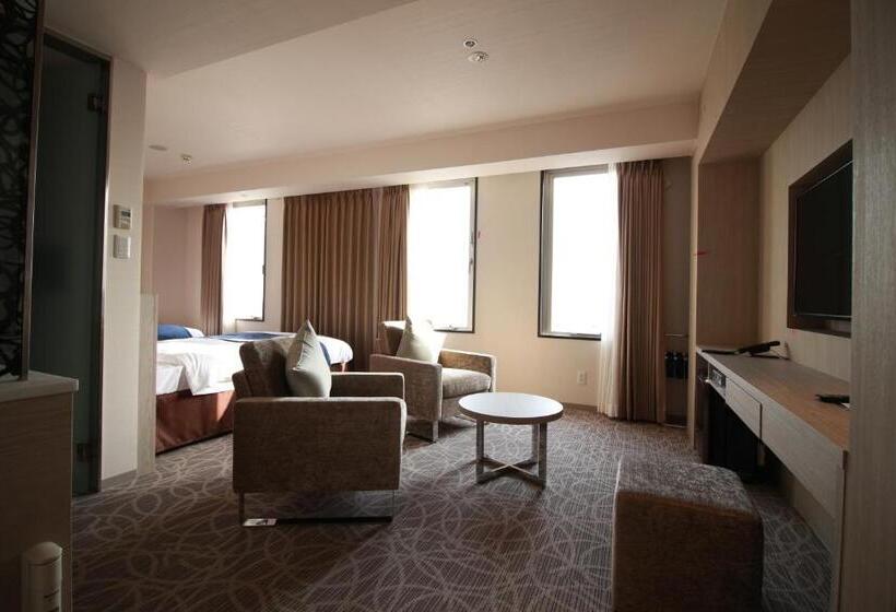 Номер Superior, Meitetsu Inn Kariya