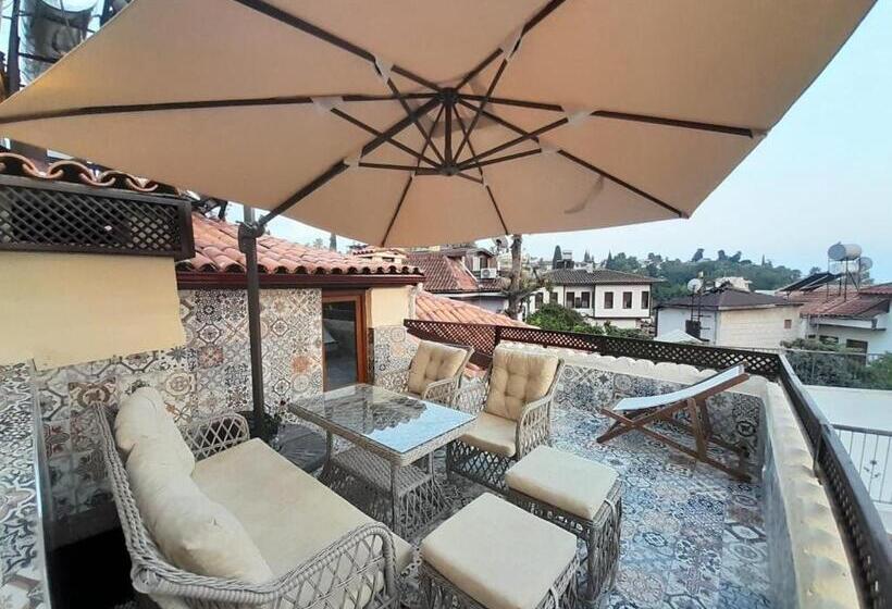 سوئیت با تخت بزرگ, Villa Citronella Boutique