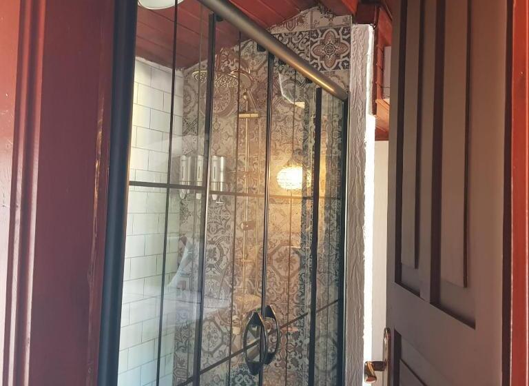سوئیت با تخت بزرگ, Villa Citronella Boutique