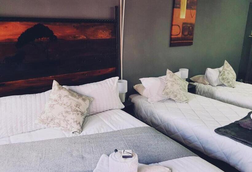 Люкс Повышенной Комфортности, Ay Jay S Guesthouse