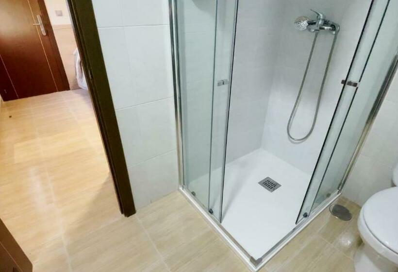 Номер Стандарт, Hostal Restaurante Cuatro Caminos
